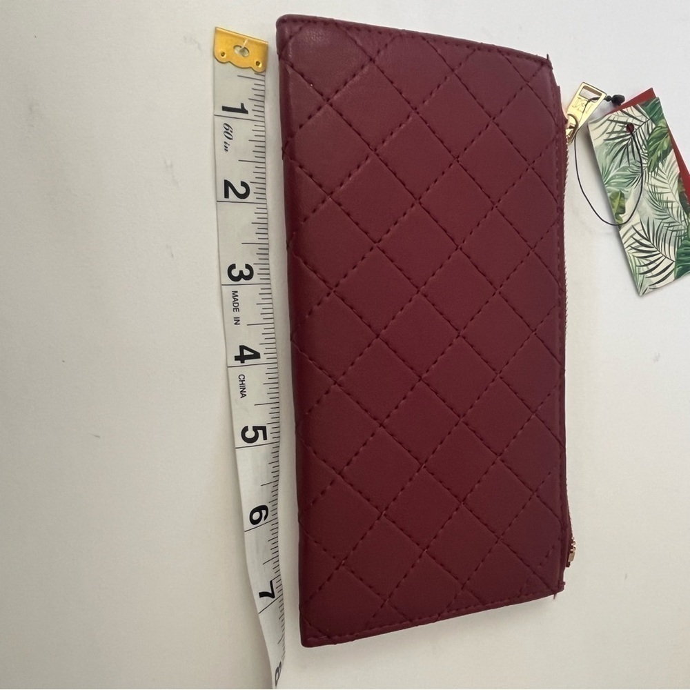 NWT Studio Badgley Mischka Wine Quilted Long Cards Wallet Vegan Leather - Picture 5 of 7